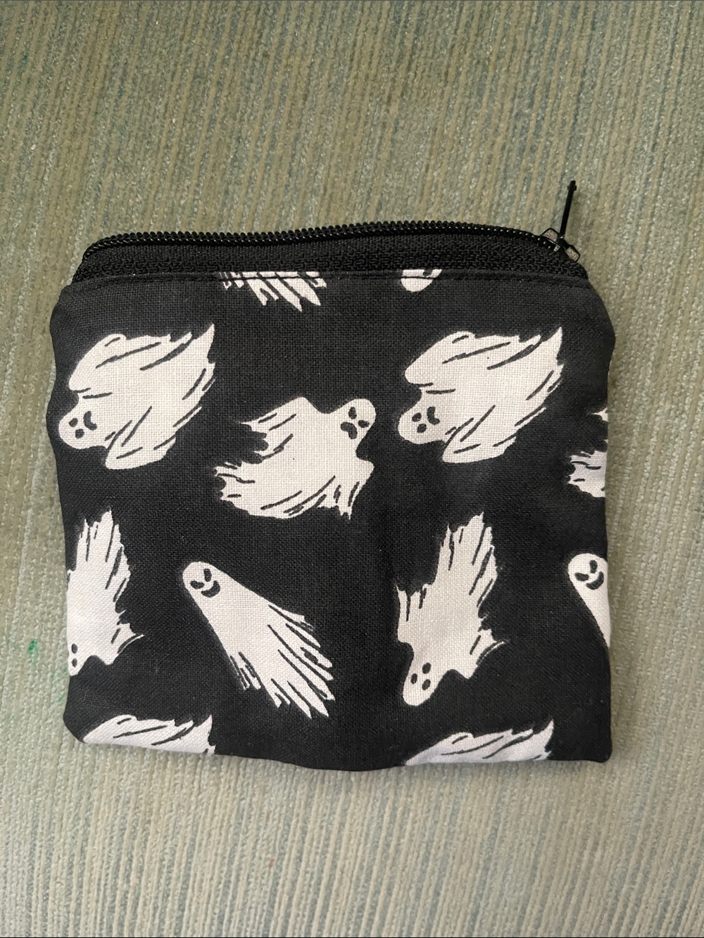 Ghost Print Zipper Coon Purse